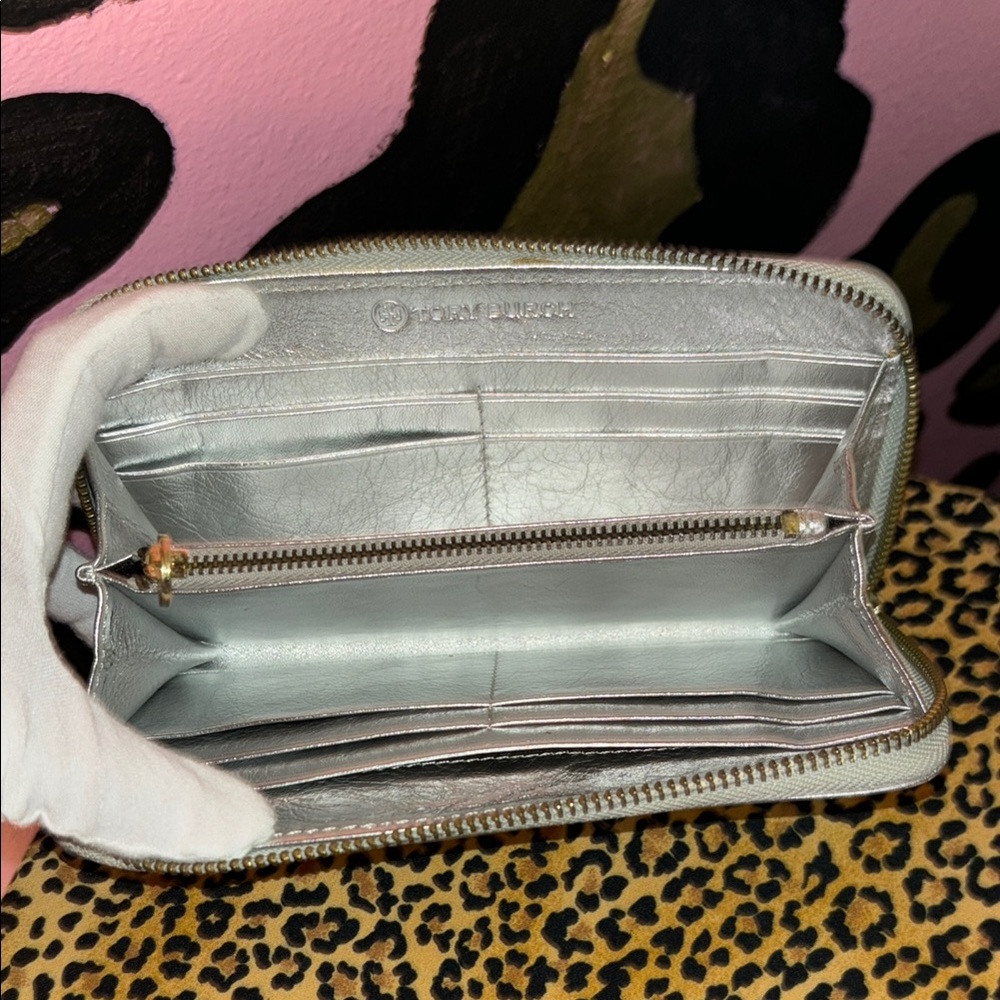Tory Burch Metallic Silver Wallet - Picture 10 of 11